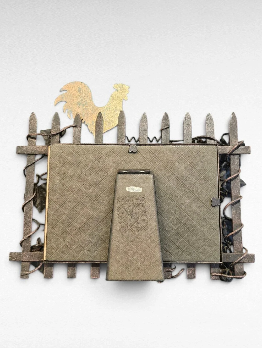 Rustic Metal Picture Frame Rooster and Ivy Leaves